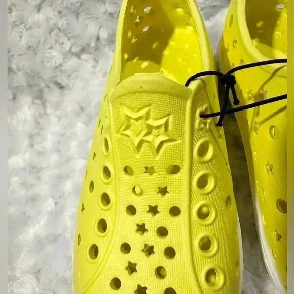 Wonder Nation Girls Slip On Shoes - Picture 5 of 6